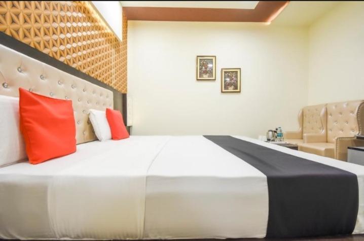 Hotel Ravi Residency Jalandhar Exterior photo